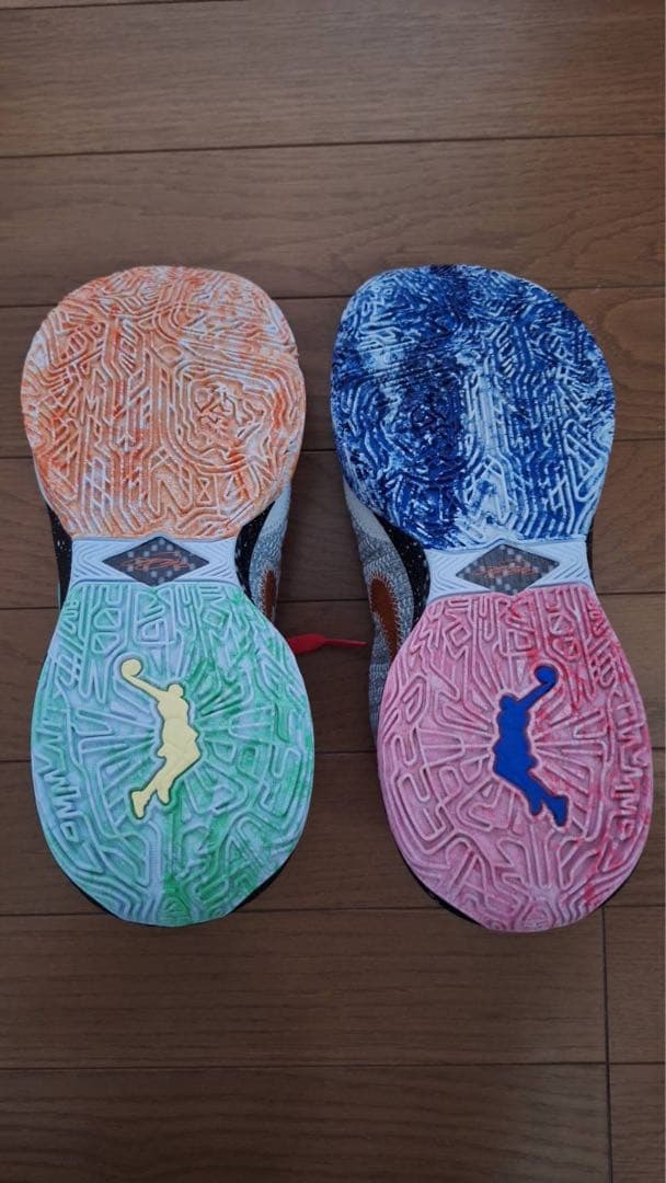 Nike バスケットボールシューズ グレー/ブルー/レッド レブロン20