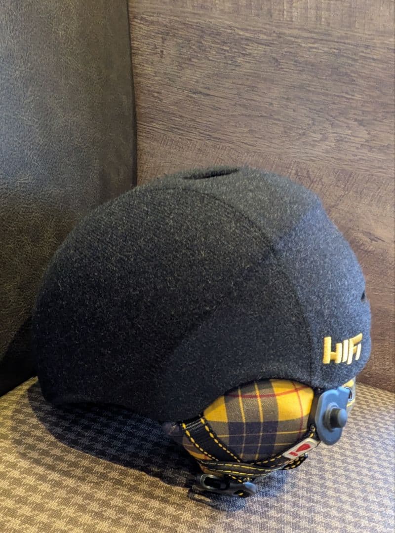 レディース BURTON RED AIR ヘルメット チャコールグレー/チェック