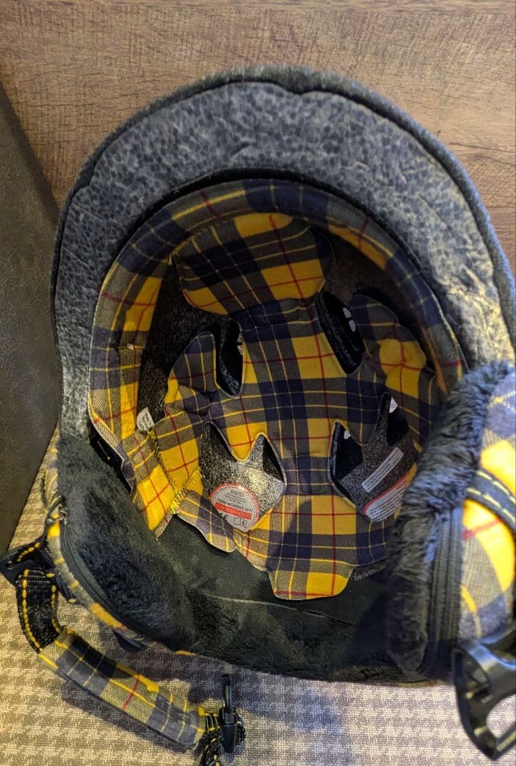 レディース BURTON RED AIR ヘルメット チャコールグレー/チェック