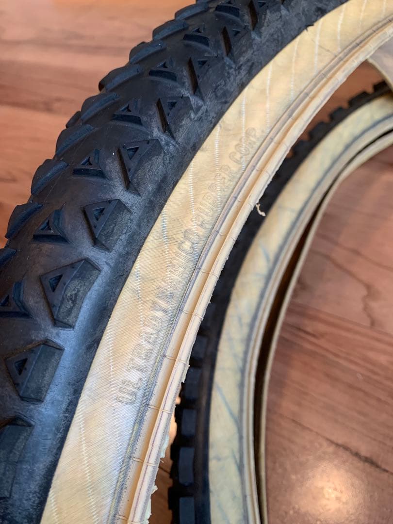 ULTRADYNAMICO MARS 26×2.2?? タイヤ