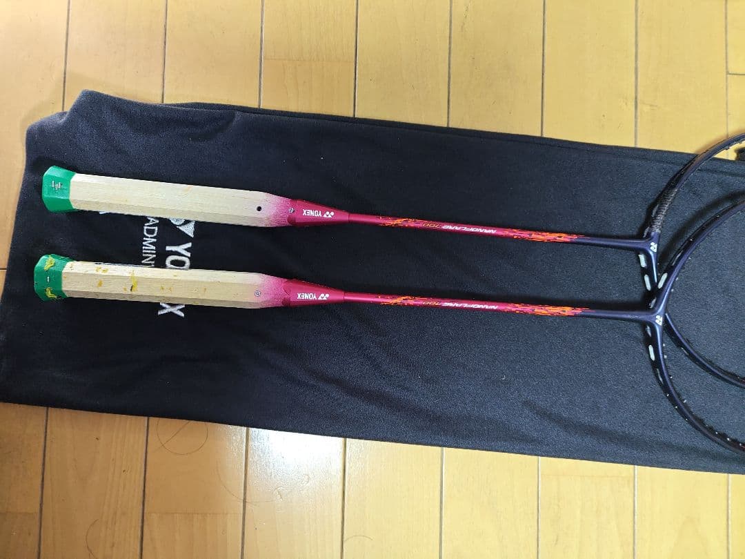 2本セット　YONEX ナノフレア700　修理ラケット　5U5