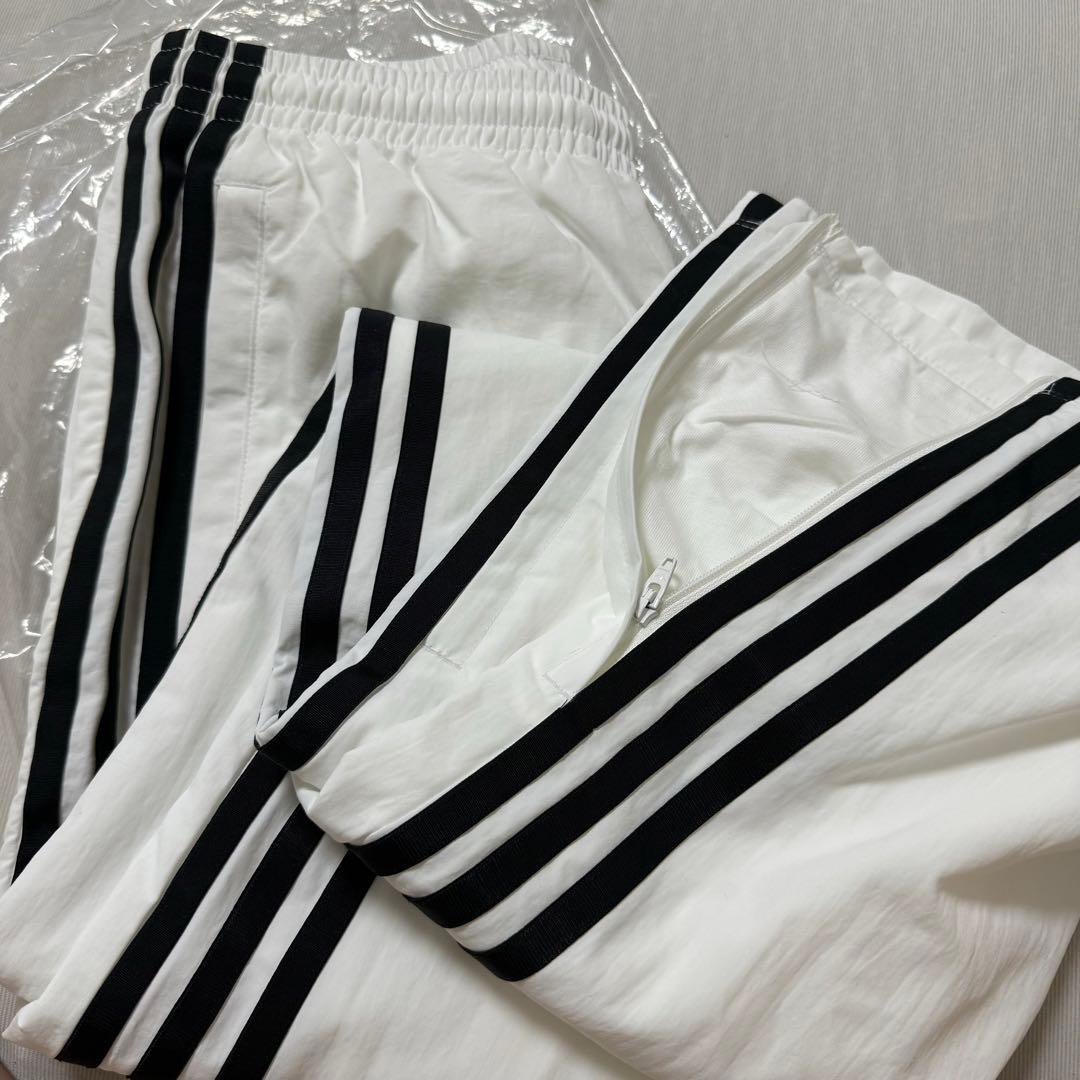 adidas WOVENTP トラックパンツ　白