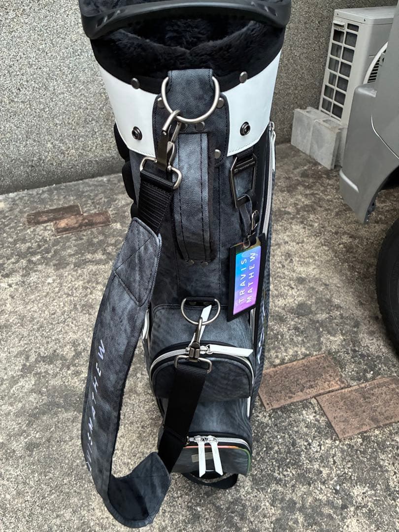 トラヴィスマシュー　キャディバッグ