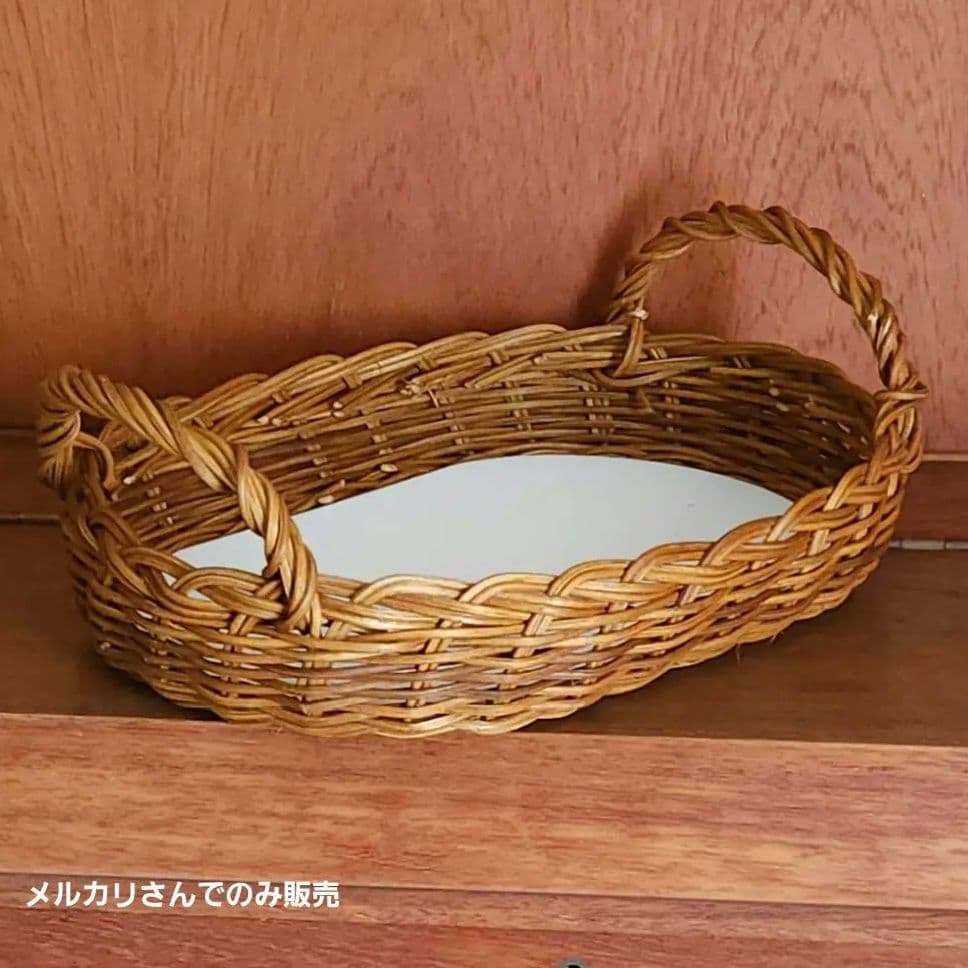 カゴ　カゴ　ラタン　籐　バスケット　ハンドメイド　インテリア　パンカゴ　雑貨