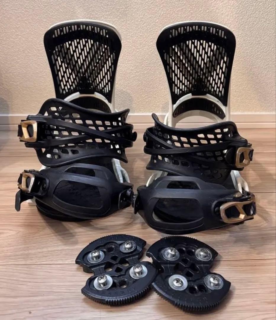 BURTON GENESIS Re:Flex M 23-24 ホワイト