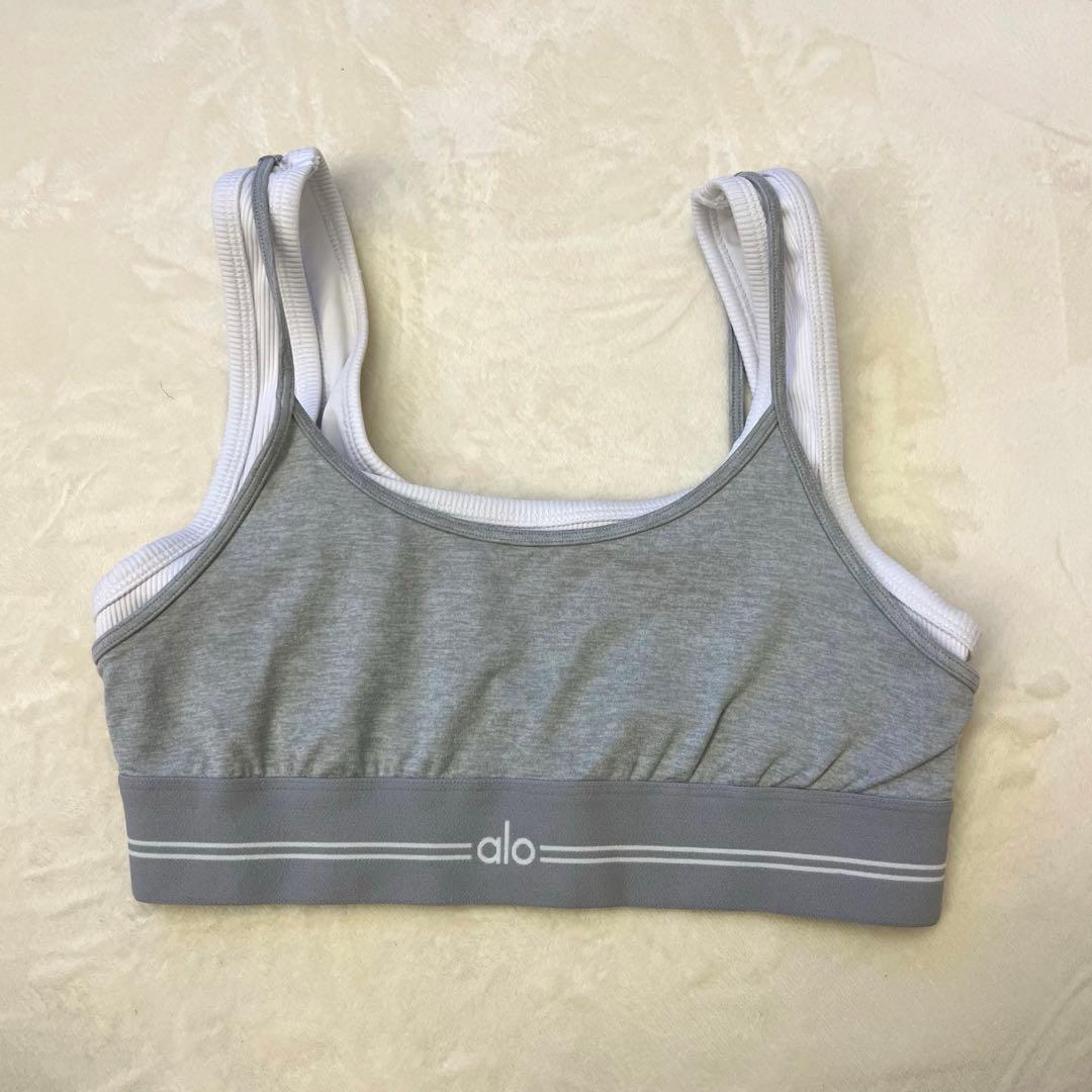 ALO YOGA アロ　グレー TWICEサナ着用モデル