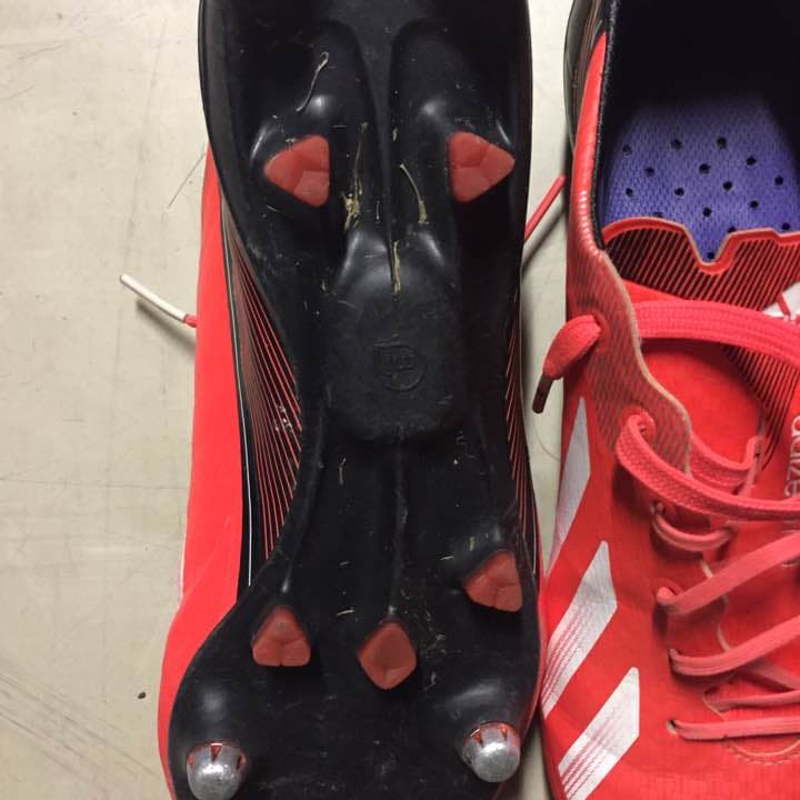 アディダス サッカースパイク 26センチ