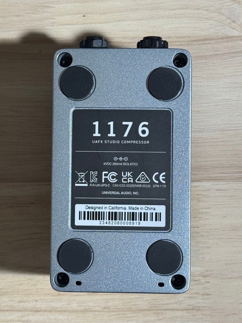 UAFX 1176 Studio Compressor ギターエフェクター