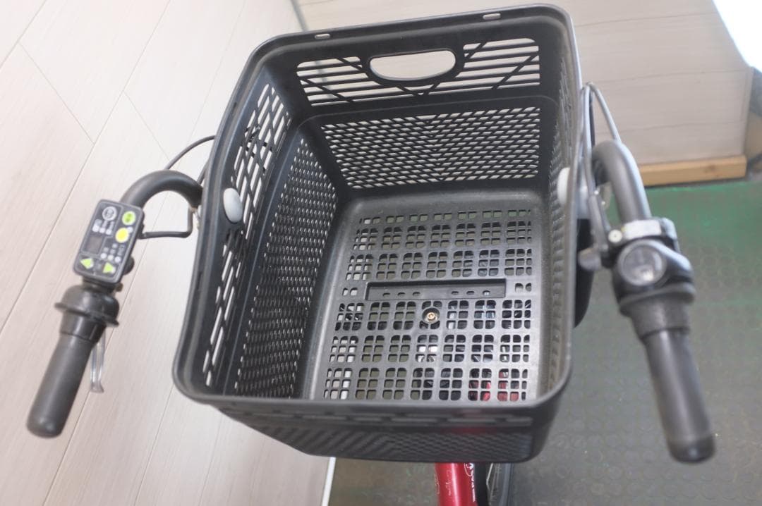 電動自転車ヤマハPAS　KISS　20インチ　3段8.7Ah（4点灯）充電器あり