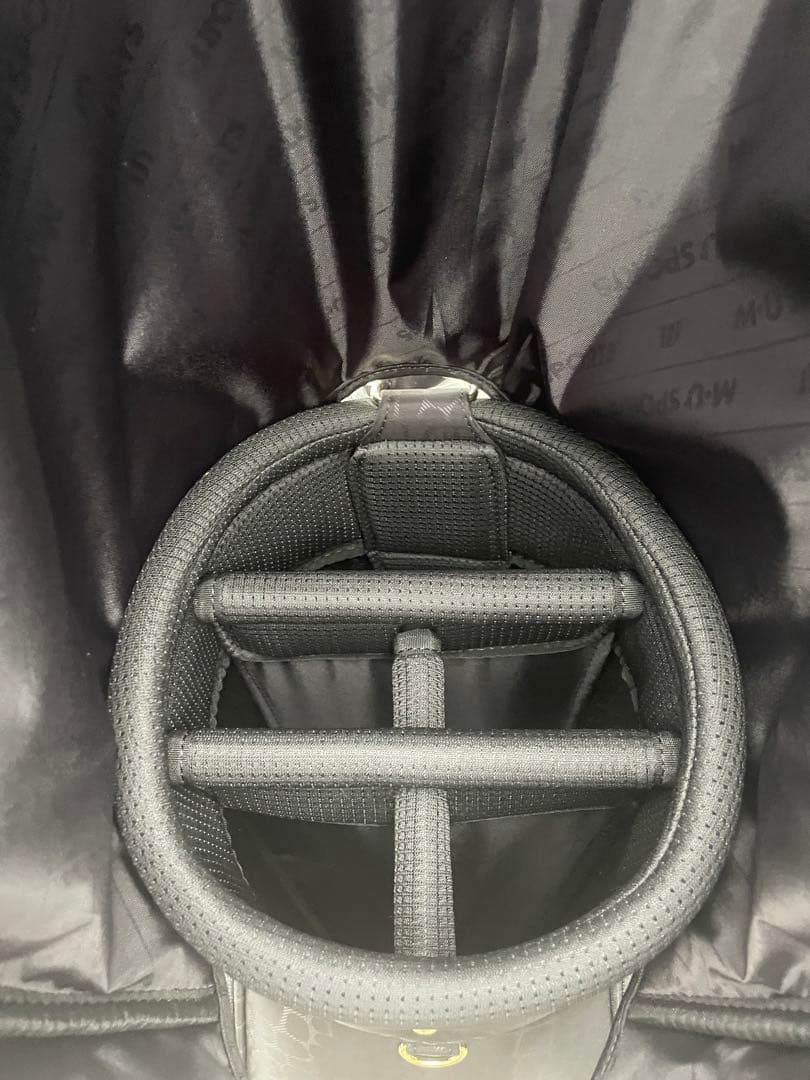 新品未使用、黒べースM・U SPORTSゴルフキャディバッグ