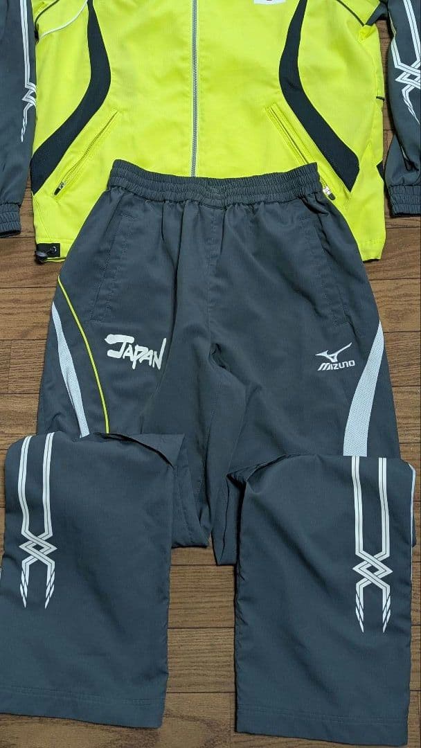 ソフトテニスオールジャパン トレーニングウェア上S寸.下М寸