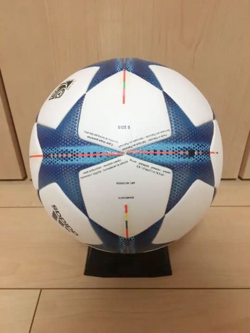 2015 フィナーレ  サッカーボールアディダス　FINAL 公式球　５号球