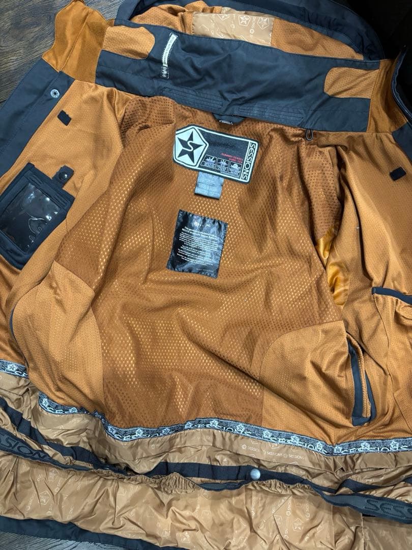 【SESSIONS】≪GORE-TEX≫ スノボウェア　セット上下　スキーウェア