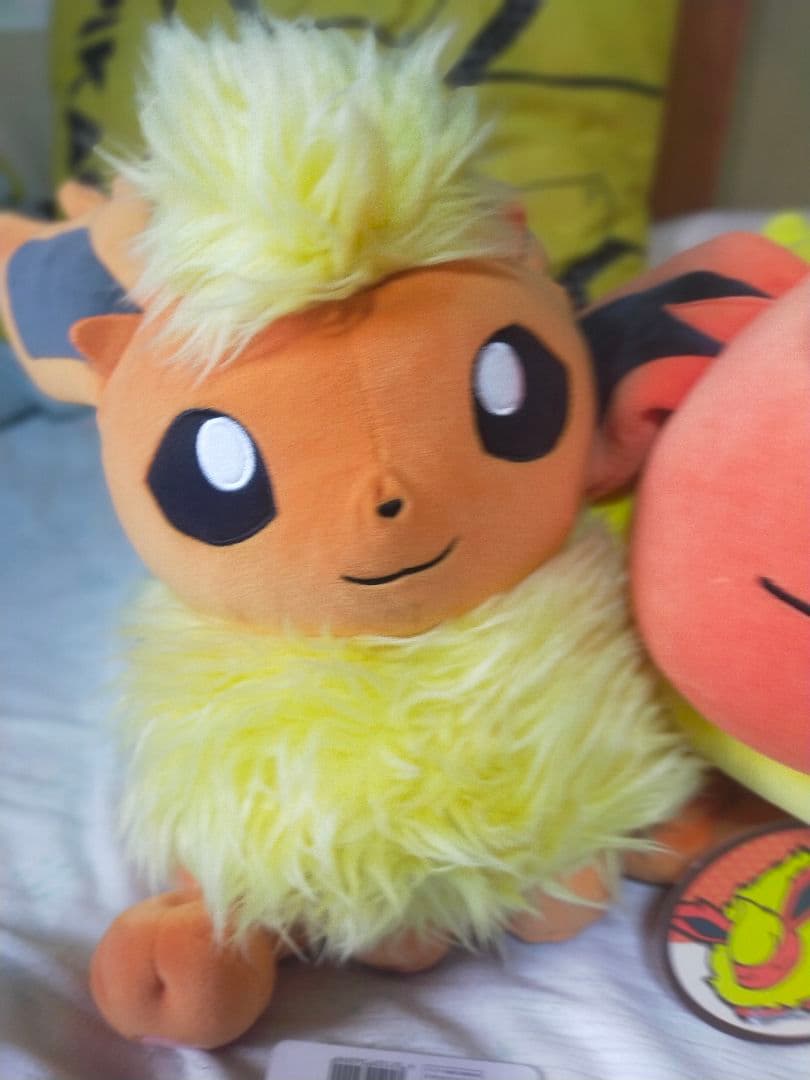 ブースターすやすやぬいぐるみとハンドマフぬいぐるみ