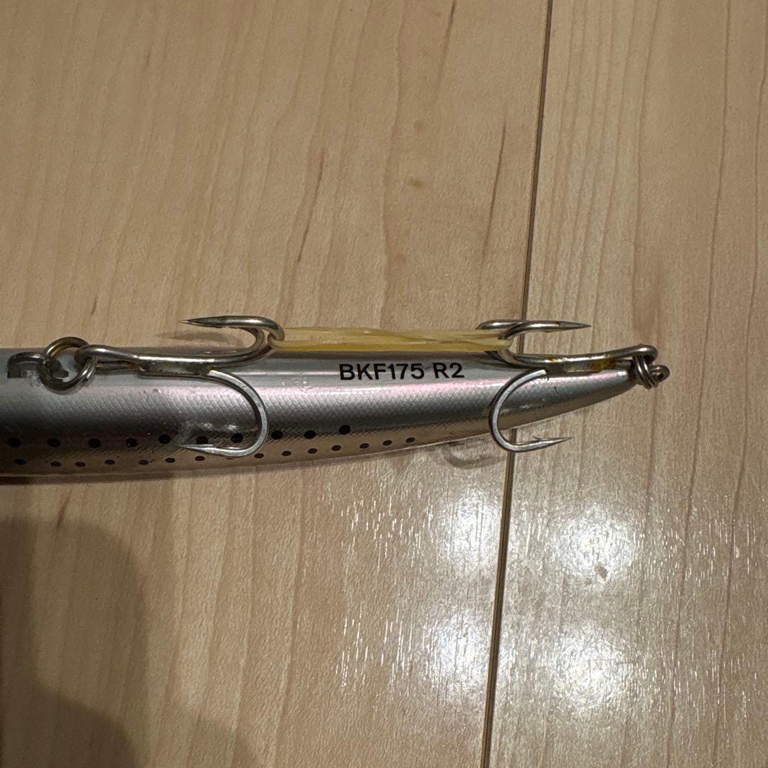 シーバスルアーセット　メガバスカゲロウ124