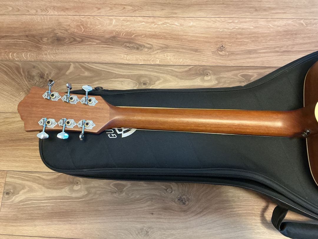 Guild D-240E ギター