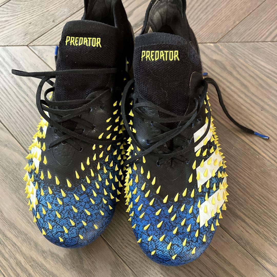 adidas プレデター　SG