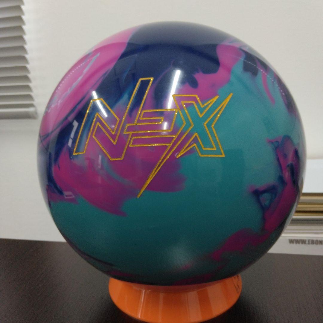 PHYSIX NEX ボウリングボール 14p2oz～14p4ozです。