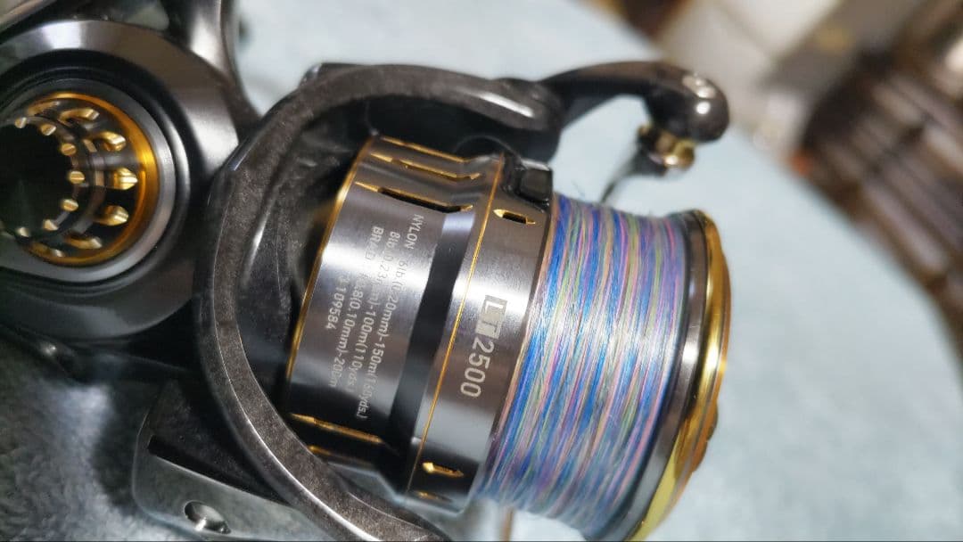 DAIWA LT2500 スピニングリール