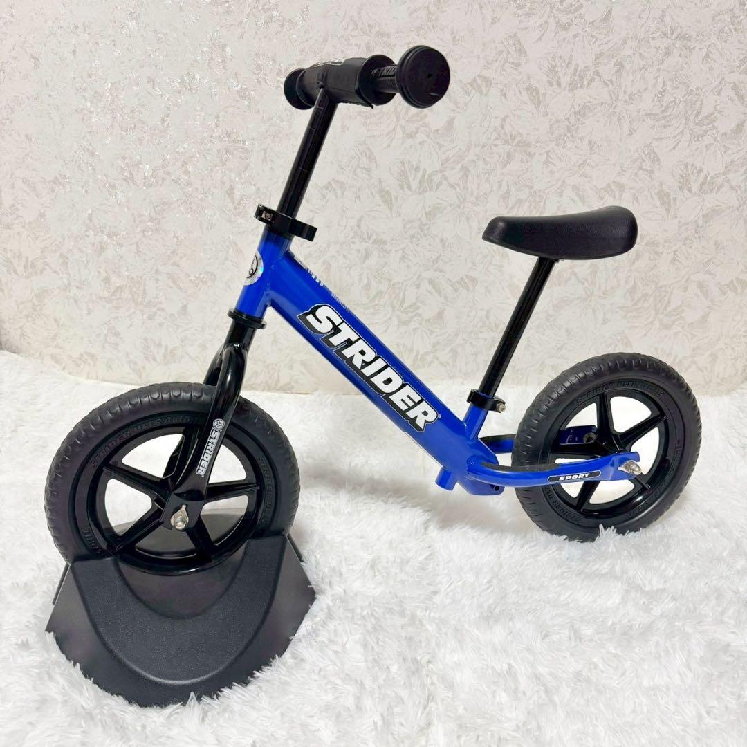 『美品』STRIDER ストライダー12インチ スポーツモデル　青　ブルー