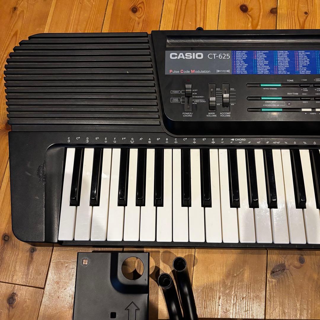 CASIO カシオ　CT-625 ピアノ　電子キーボード　スタンド付き