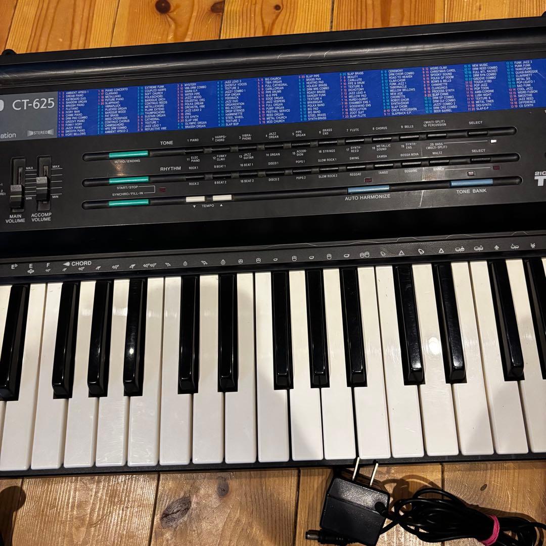 CASIO カシオ　CT-625 ピアノ　電子キーボード　スタンド付き