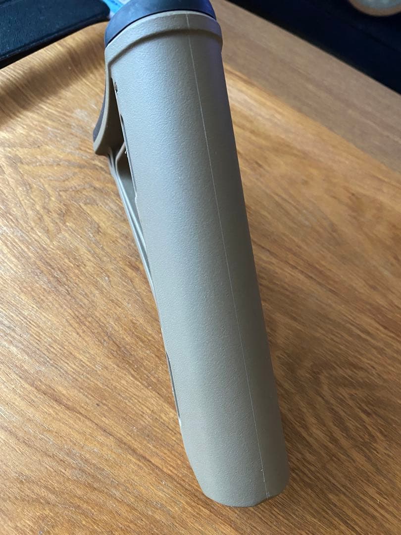 MAGPUL PTS MOE 実物　ストック　TANカラー　+チークライザー付き