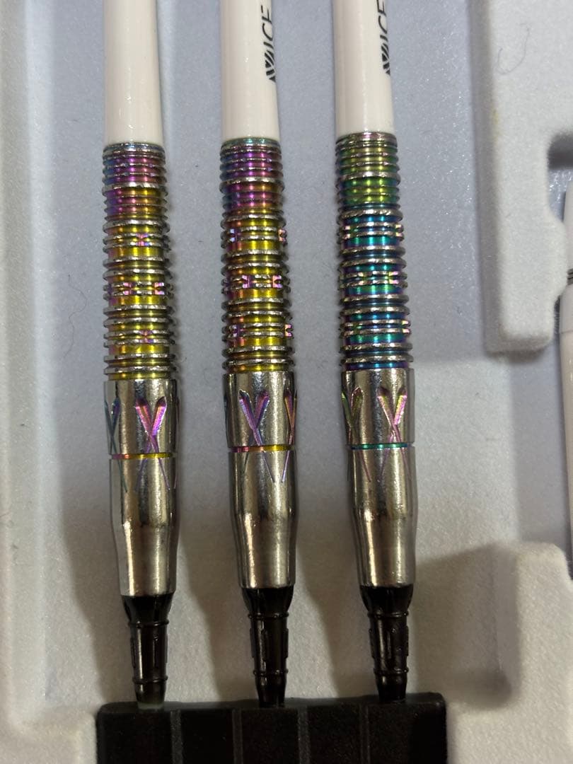ダーツ　one80 ウロボロス4 レインボー 19g