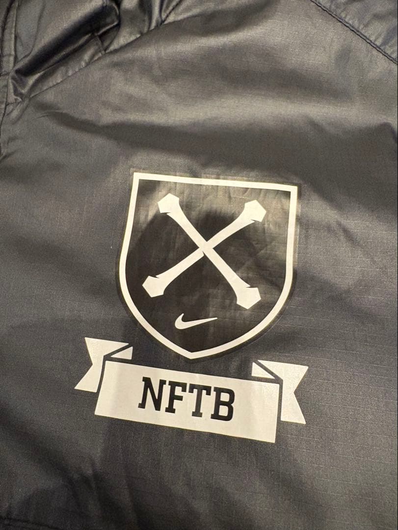 極美品　Nike NFTB ベンチコート M ブラック　廃盤モデル　人気商品