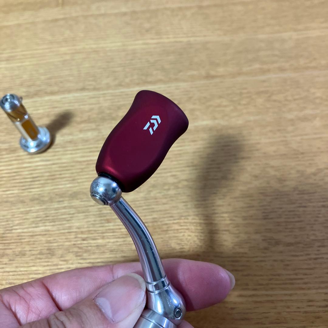 早い物勝ち　美品　ダイワ用　45mm シングルハンドル　RCS ノブ　スタンド