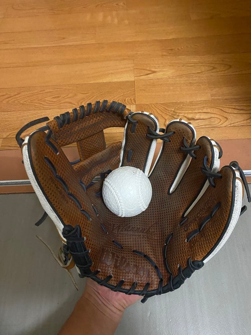 wilson ウィルソン　内野手用 デュアル 86型 小指２本入れ型