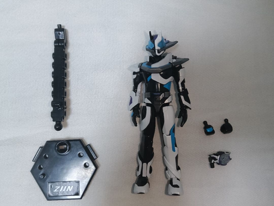 匿名配送 装動 仮面ライダージーン 仮面ライダーギーツ