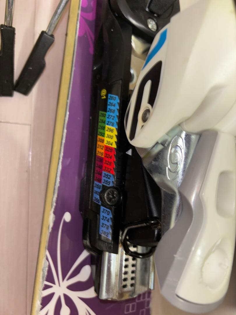 し*る様 SALOMON ショートスキー板　バインディング付き　大人用　100c