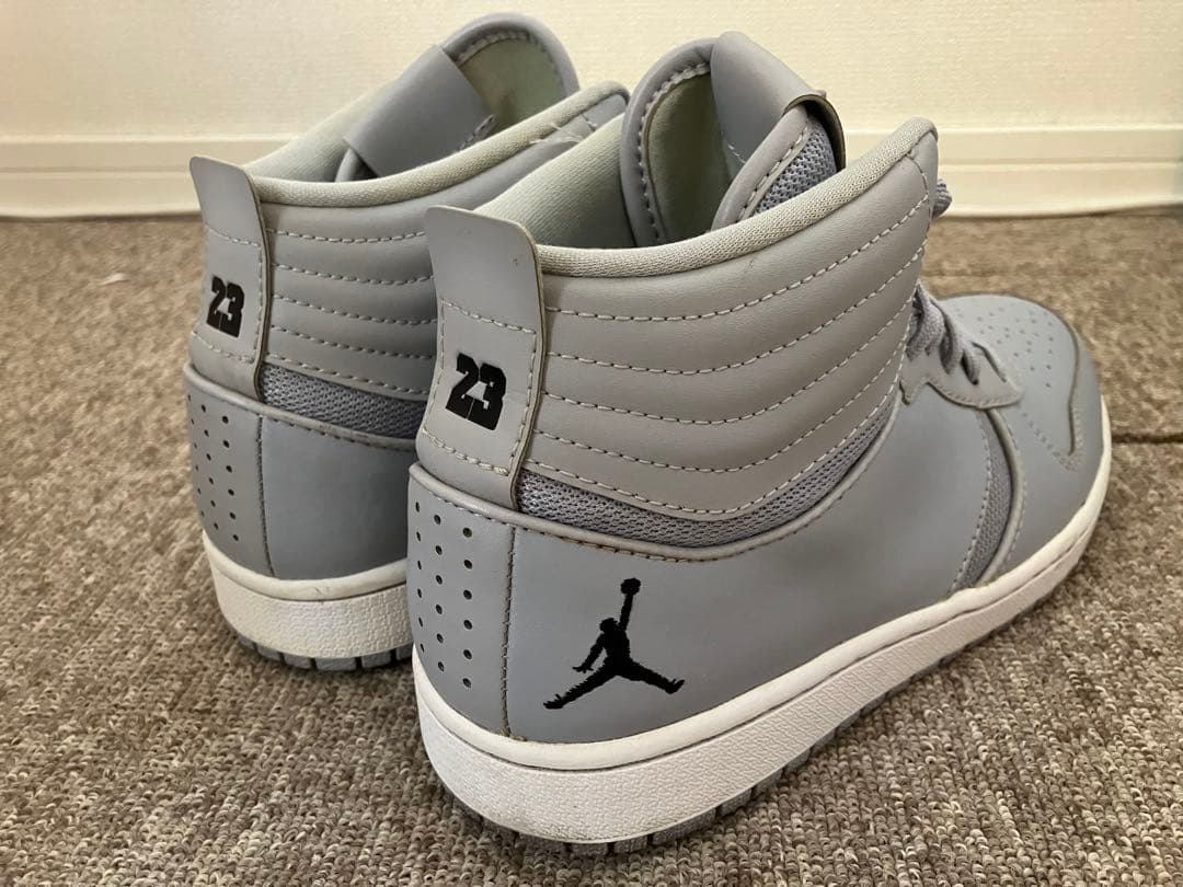 シューズ(男性用) AIR JORDAN HERITAGE WOLF GREY 26cm