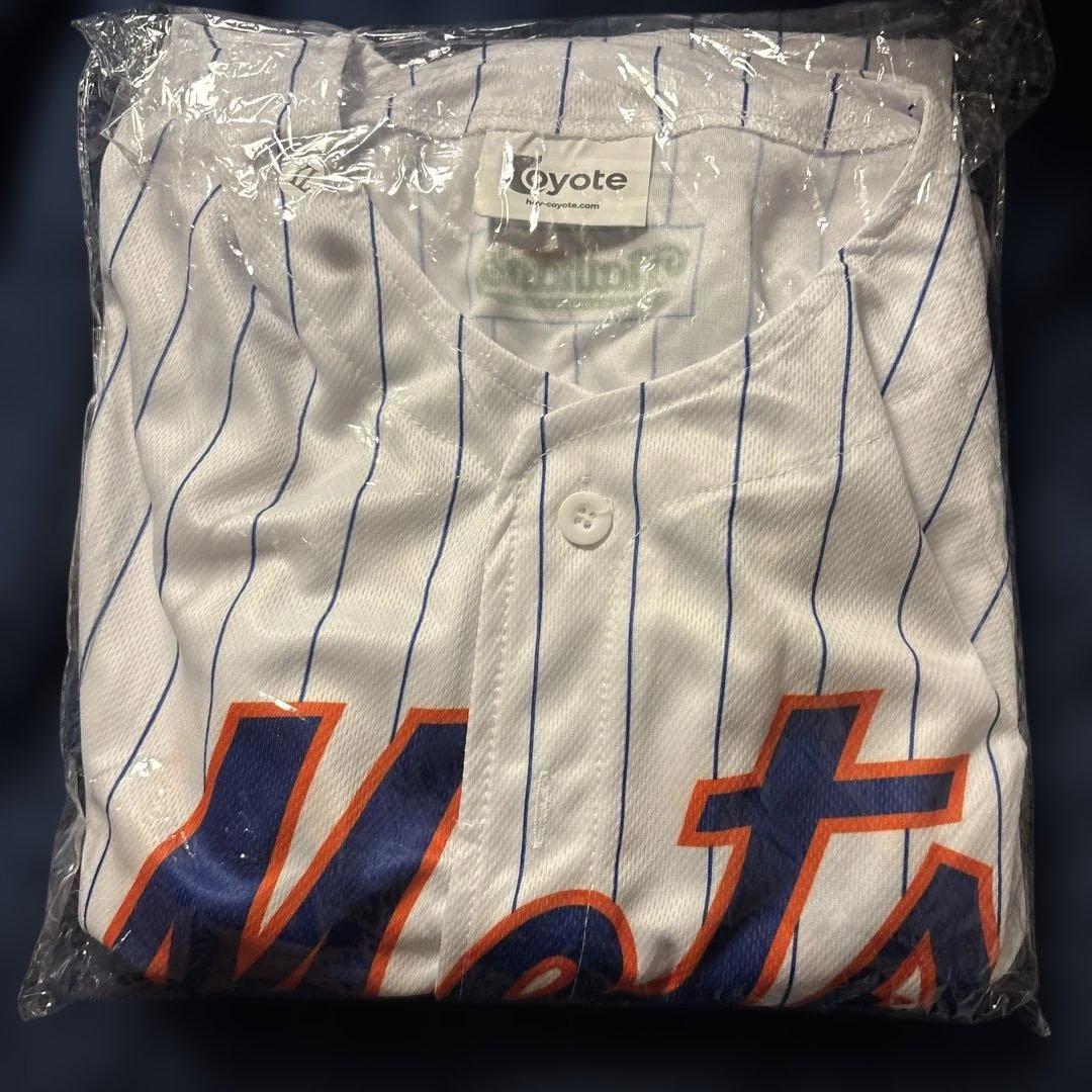 Mets ユニフォーム 34番千賀　後ろに千賀滉大感じで書いてあります！