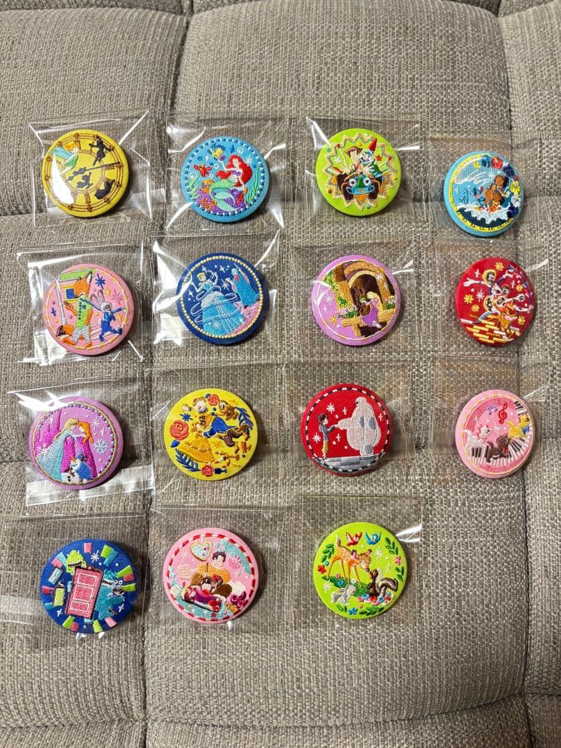 【本日発送⭕️】ディズニー刺繍缶バッジ2 コンプリート15個