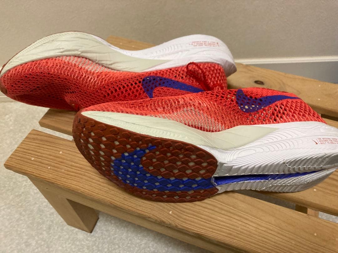 NIKE ヴェイパーフライ3 レッド　レースシューズ　25.5cm