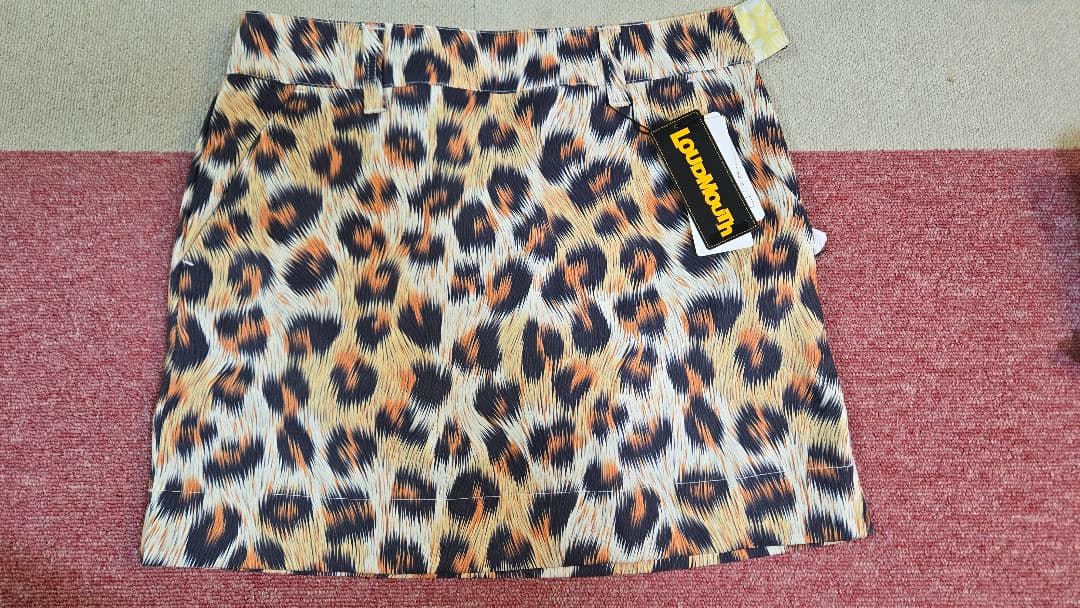Loudmouth ヒョウ柄 ゴルフスカート バイザーのおまけつき