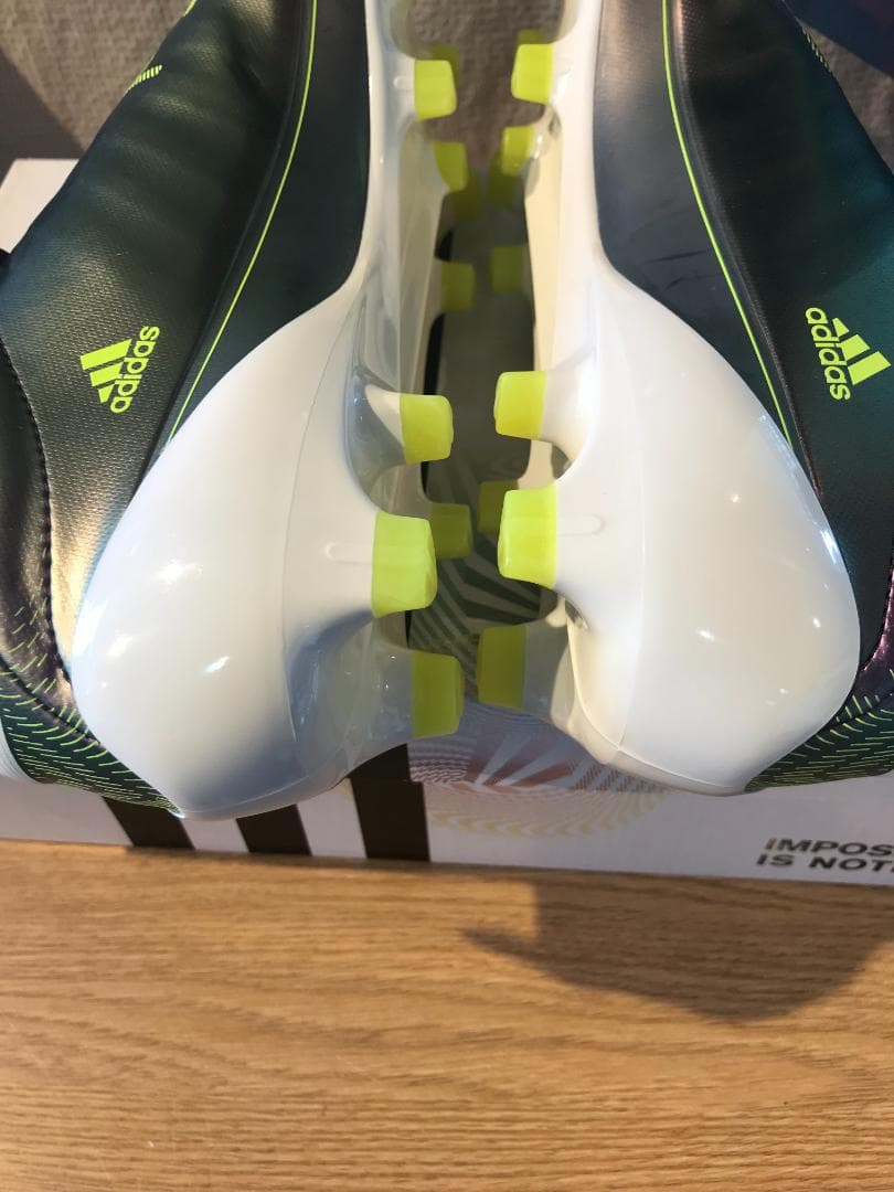 adidas 激レア　Ｆ50　アディゼロＦＧ　メッシモデル　２６．０cm　未使用