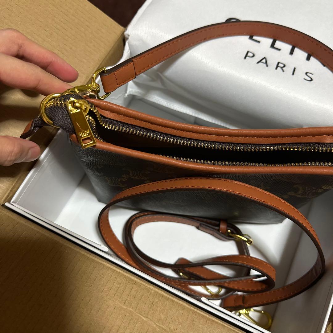 CÉLINE NOVELTYショルダーバッグ ブラウン/ベージュ