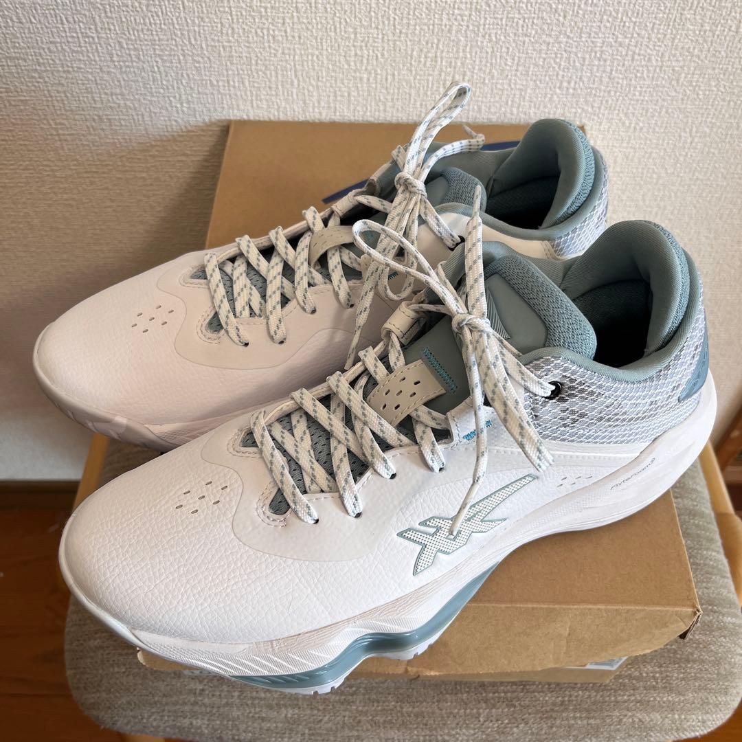 新古品 NOVA SURGE LOW 27.5cm