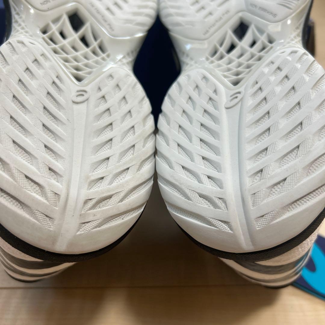 asics バレーボールシューズ V-SWIFT FF MT2 1053A018