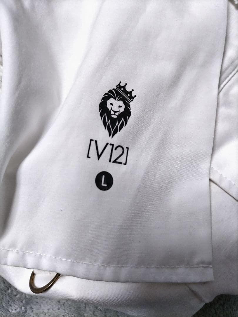 V12　ストレッチ　ハーフパンツ　カモフラ　白