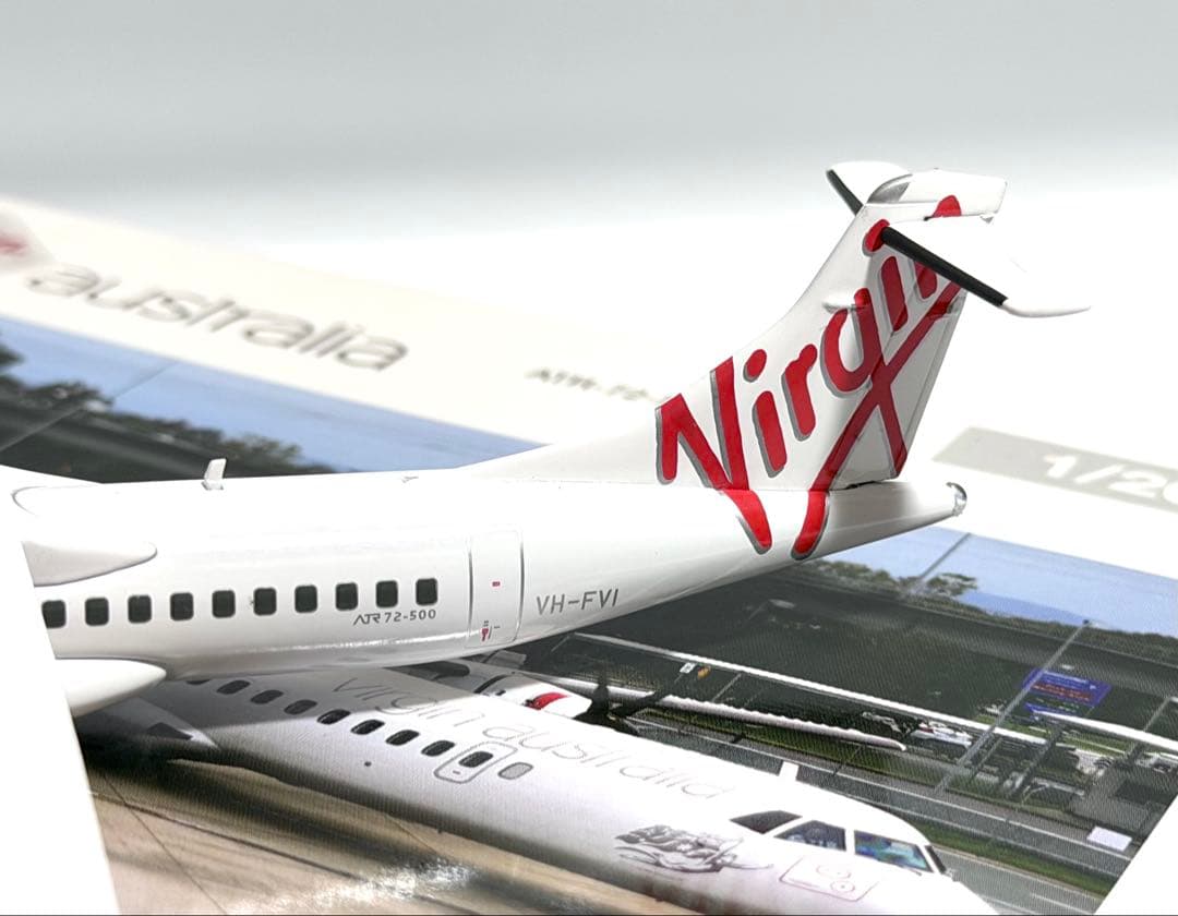 航空機・ヘリコプター herpa 1/200 ATR-72-500 Virgin Australia