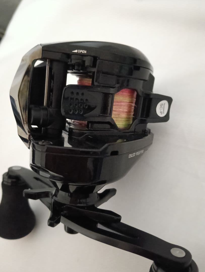 【美品】シマノ 18 炎月BB 100HG　ハイギア　エンゲツ　03763