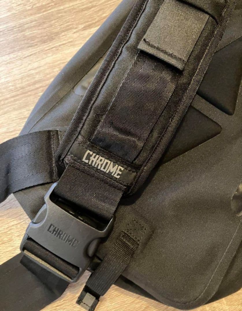 ★CHROME ・クローム BG-258 URBAN EX SLING 10L