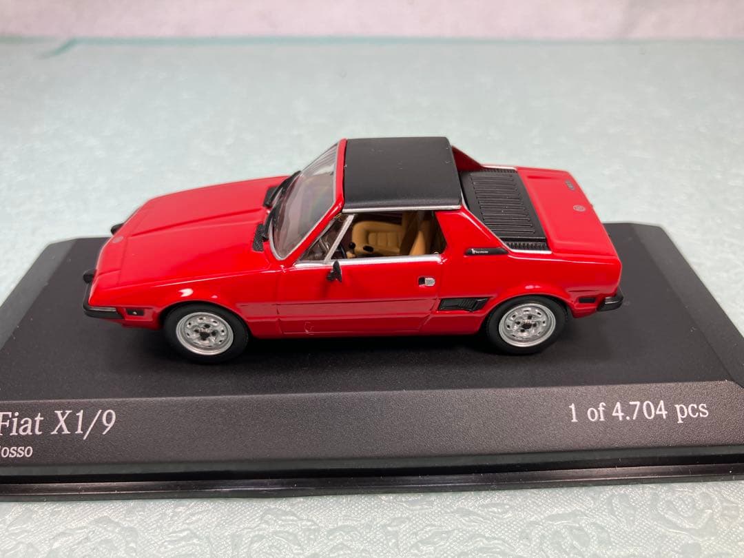 ミニチャンプス　Fiat X1/9 Rosso