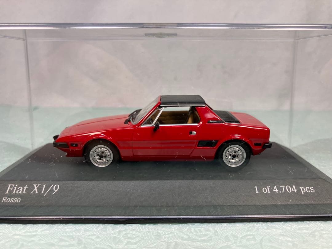 ミニチャンプス　Fiat X1/9 Rosso