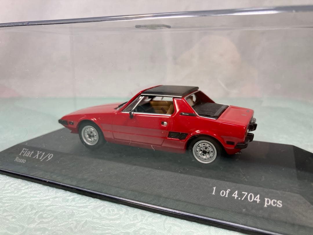 ミニチャンプス　Fiat X1/9 Rosso