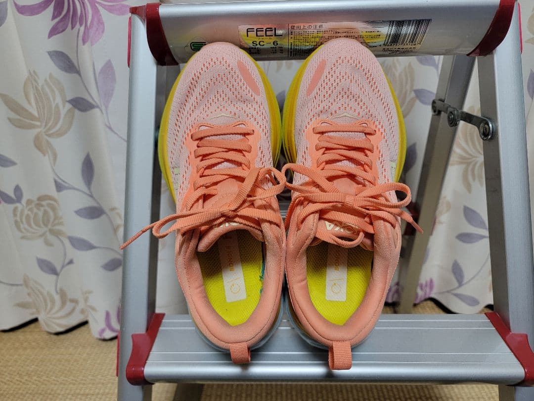 HOKA ONEONE ボンダイ8 ランニングシューズ